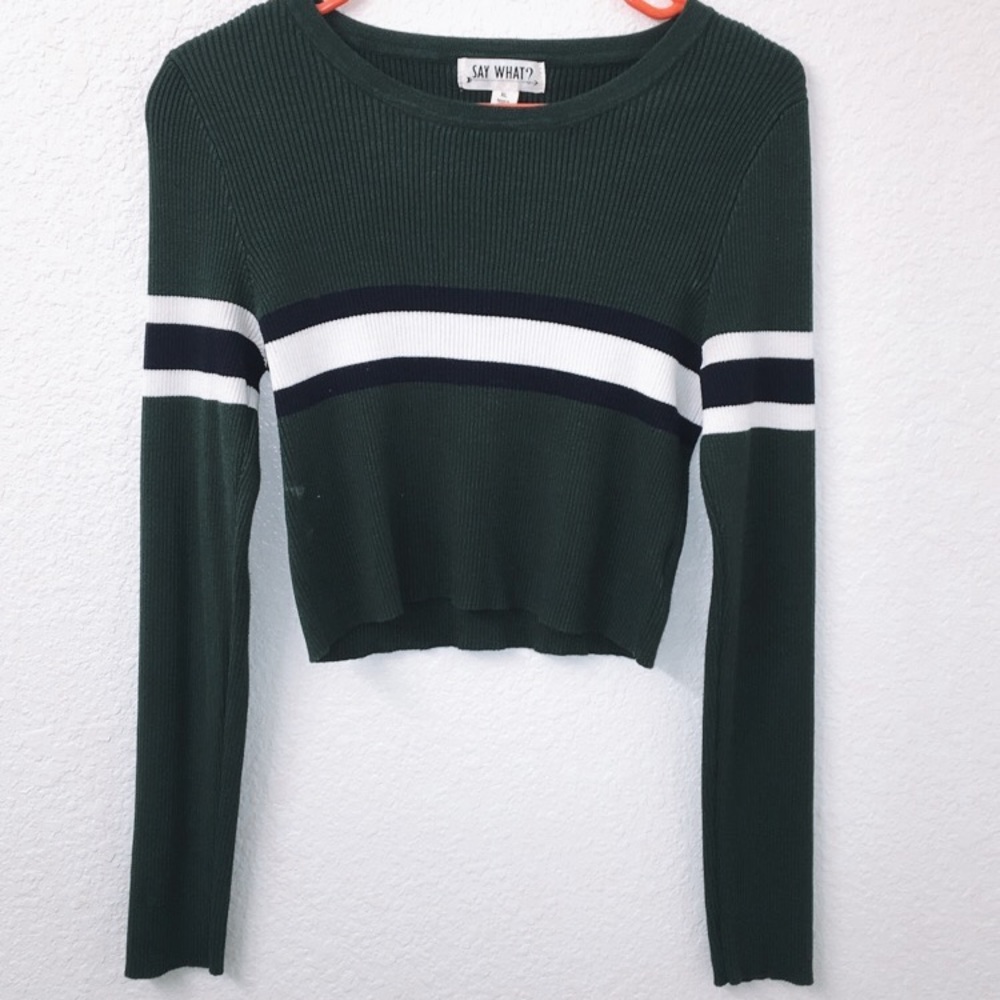 Super cute cropped sweater!